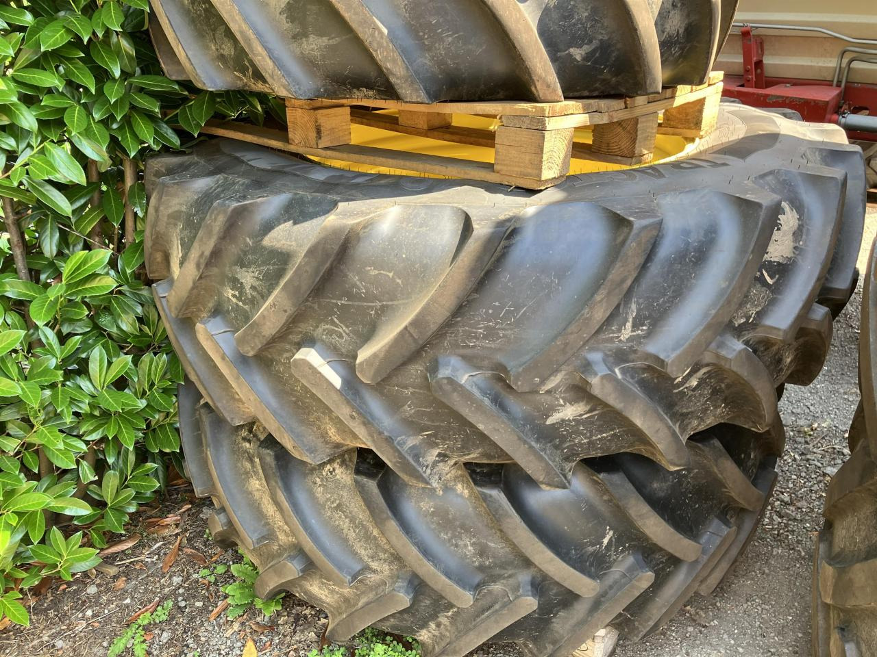 Continental 520/70R38 - Reifen für Landmaschine: das Bild 1 Continental 520/70R38 - Reifen für Landmaschine: das Bild 1