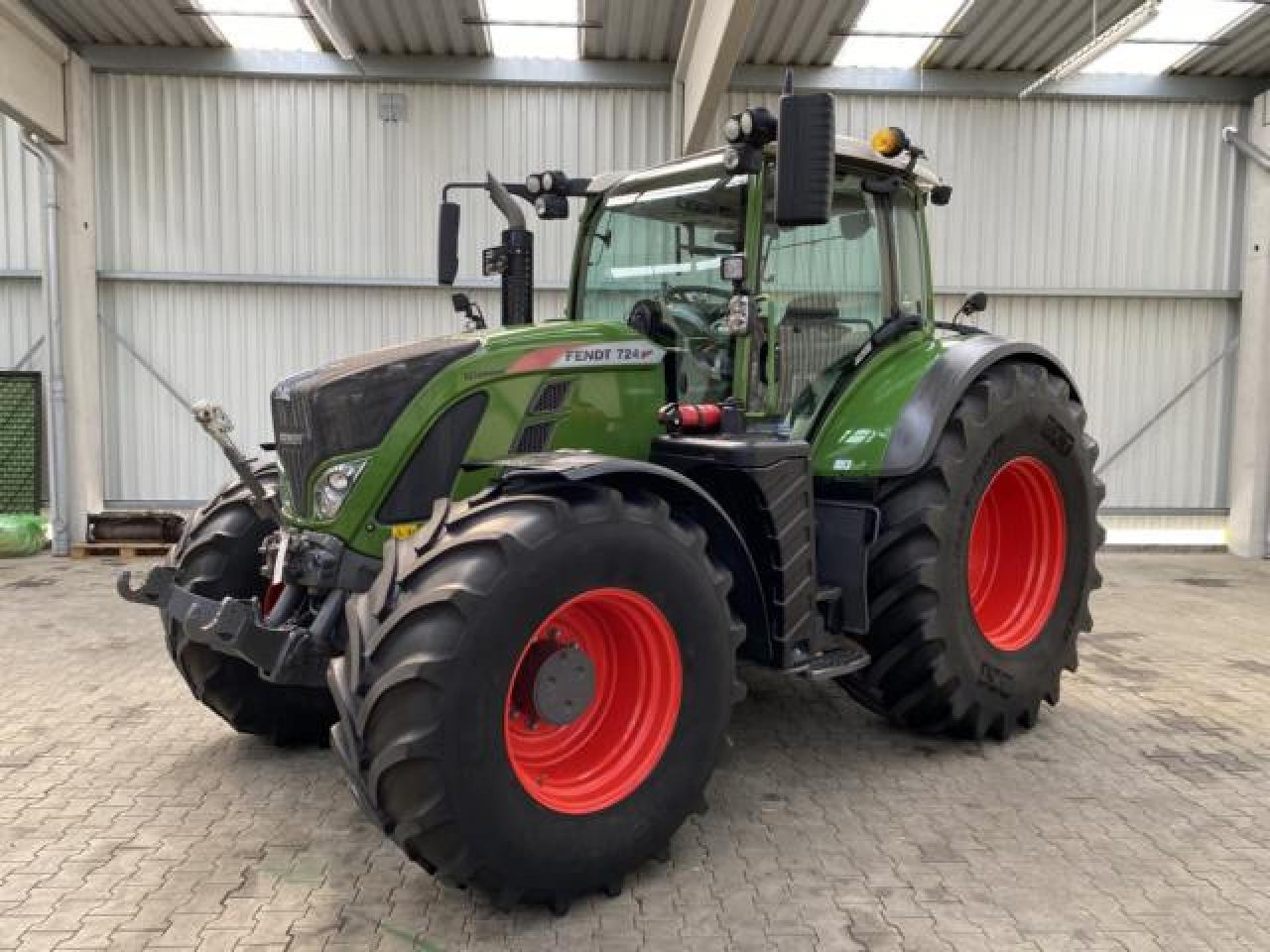 Fendt 724 Vario S4 - Traktor: das Bild 1 Fendt 724 Vario S4 - Traktor: das Bild 1