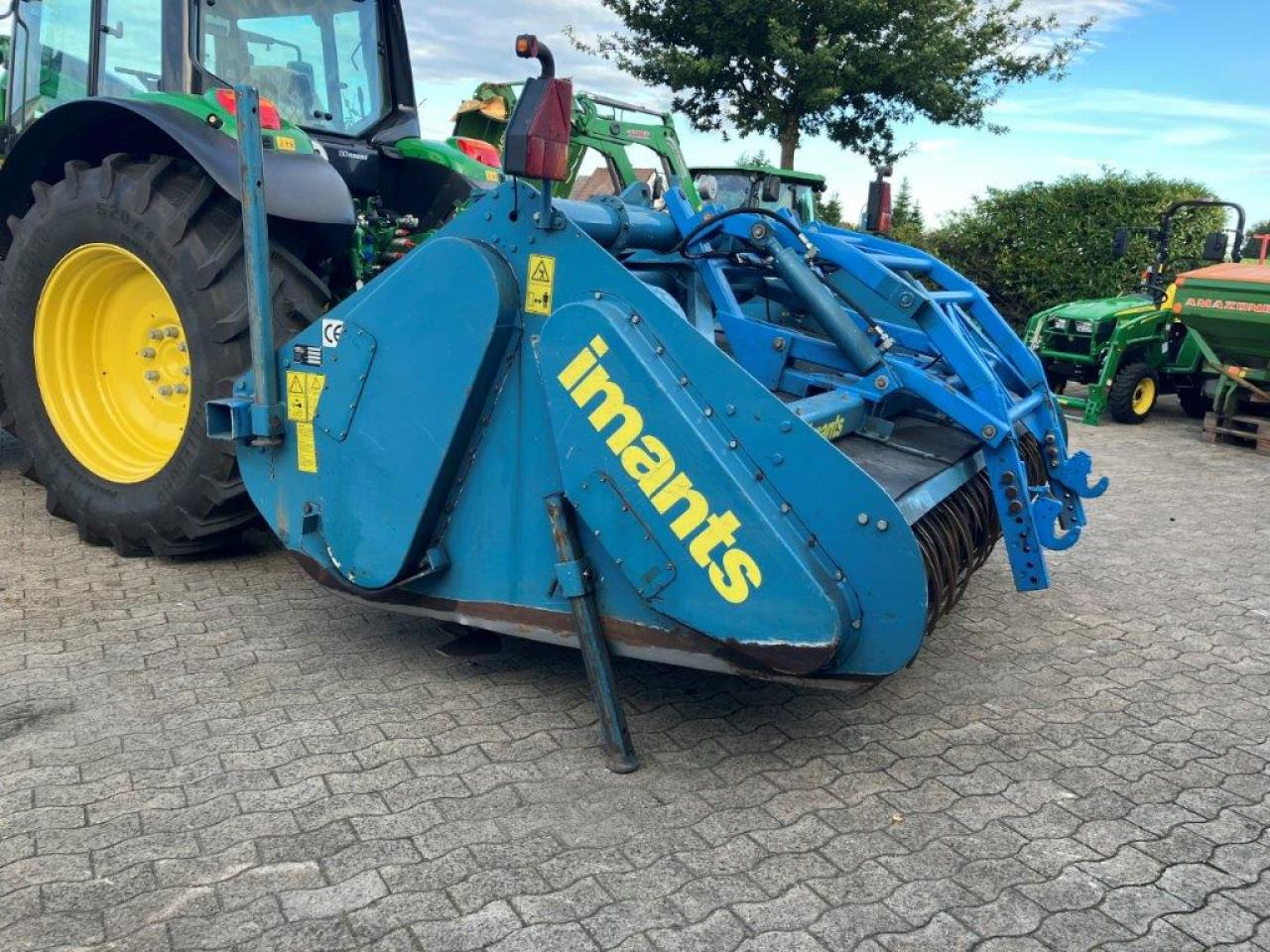 Imants 47 SP 300 DRH - Technik für Bodenbearbeitung: das Bild 4 Imants 47 SP 300 DRH - Technik für Bodenbearbeitung: das Bild 4