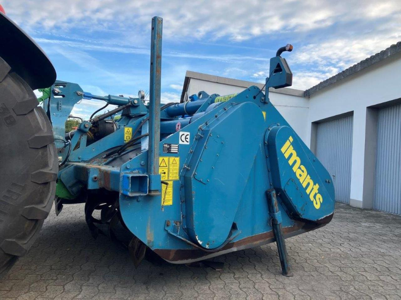 Imants 47 SP 300 DRH - Technik für Bodenbearbeitung: das Bild 2 Imants 47 SP 300 DRH - Technik für Bodenbearbeitung: das Bild 2