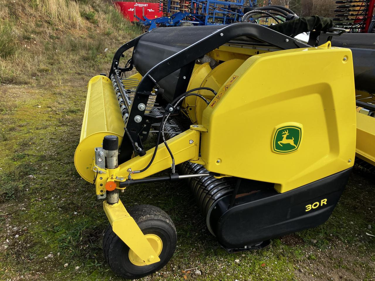 John Deere 30R - Ernteforsatz für Häcksler: das Bild 3 John Deere 30R - Ernteforsatz für Häcksler: das Bild 3