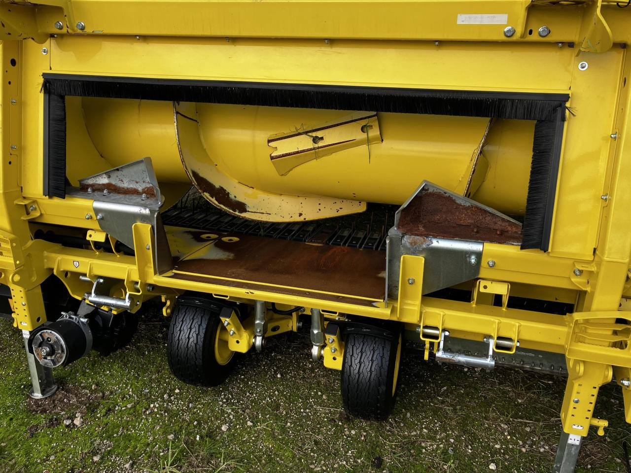 John Deere 30R - Ernteforsatz für Häcksler: das Bild 2 John Deere 30R - Ernteforsatz für Häcksler: das Bild 2