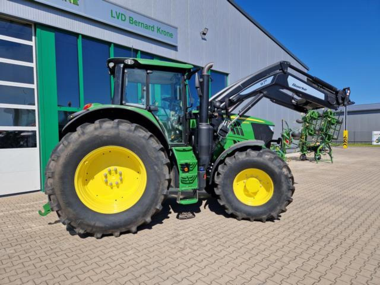 John Deere 6195M - Traktor: das Bild 4 John Deere 6195M - Traktor: das Bild 4