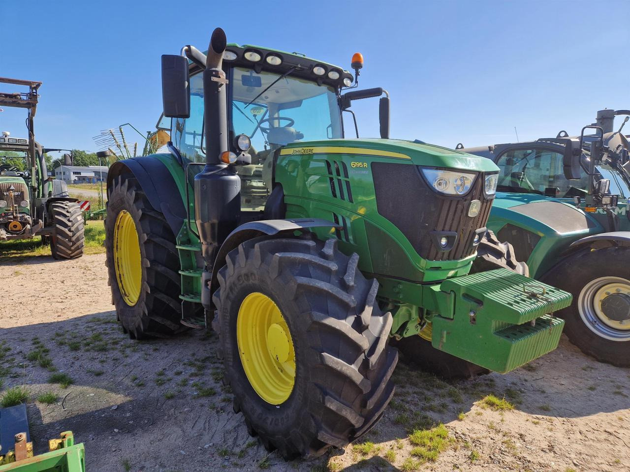 John Deere 6195R - Traktor: das Bild 2 John Deere 6195R - Traktor: das Bild 2