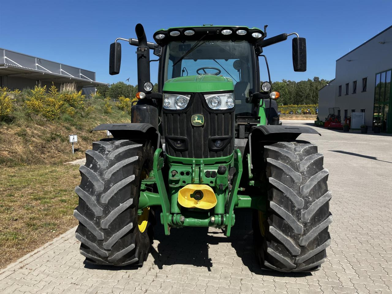 John Deere 6215R - Traktor: das Bild 3 John Deere 6215R - Traktor: das Bild 3