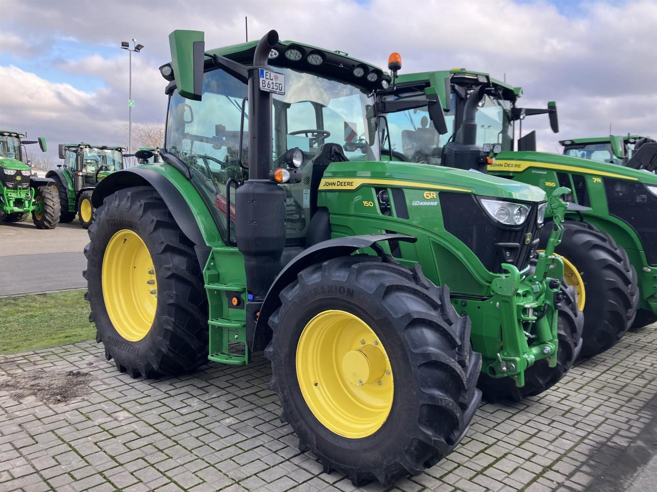 John Deere 6R 150 - Traktor: das Bild 1 John Deere 6R 150 - Traktor: das Bild 1