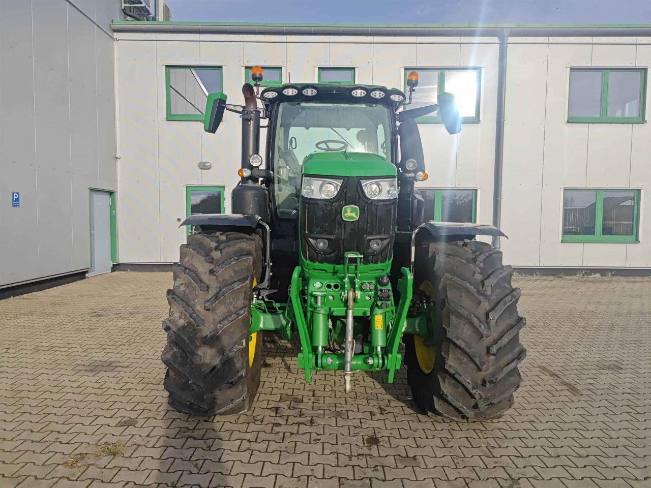 John Deere 6R 250 - Traktor: das Bild 4 John Deere 6R 250 - Traktor: das Bild 4