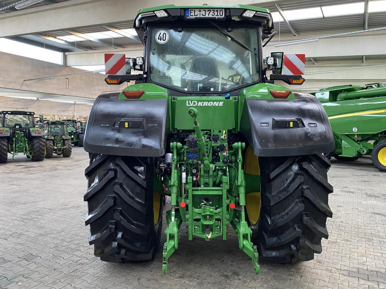 John Deere 7R 310 - Traktor: das Bild 5 John Deere 7R 310 - Traktor: das Bild 5