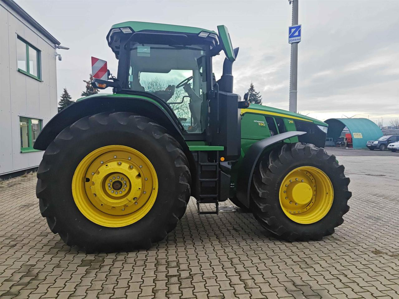 John Deere 7R 330 - Traktor: das Bild 2 John Deere 7R 330 - Traktor: das Bild 2