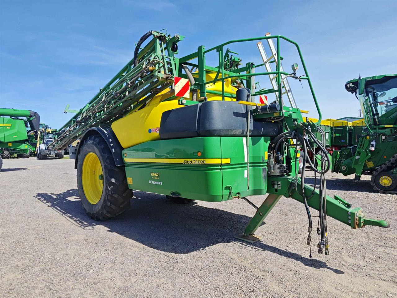 John Deere R962i - Anhängespritze: das Bild 2 John Deere R962i - Anhängespritze: das Bild 2