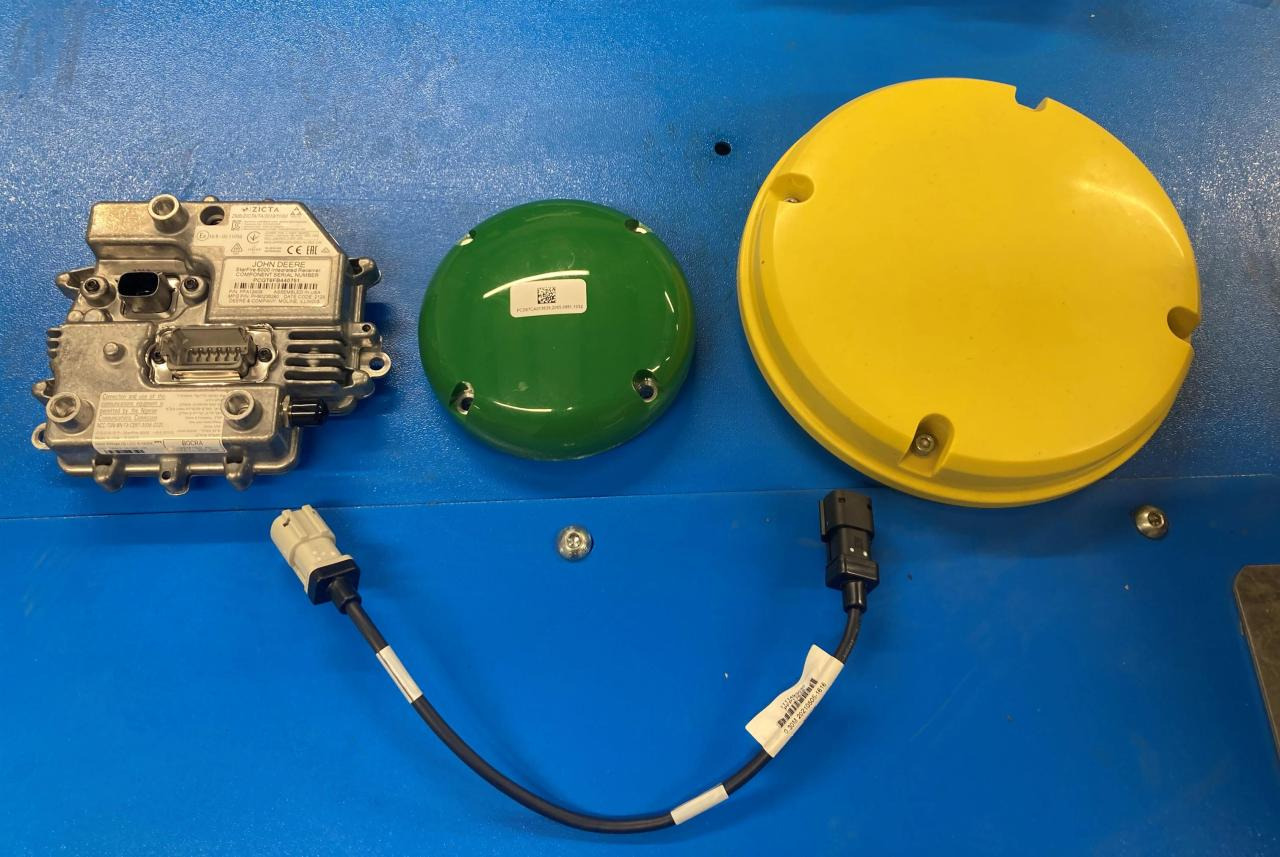 John Deere SF6000 integriert - Navigationssystem für Landmaschine: das Bild 1 John Deere SF6000 integriert - Navigationssystem für Landmaschine: das Bild 1