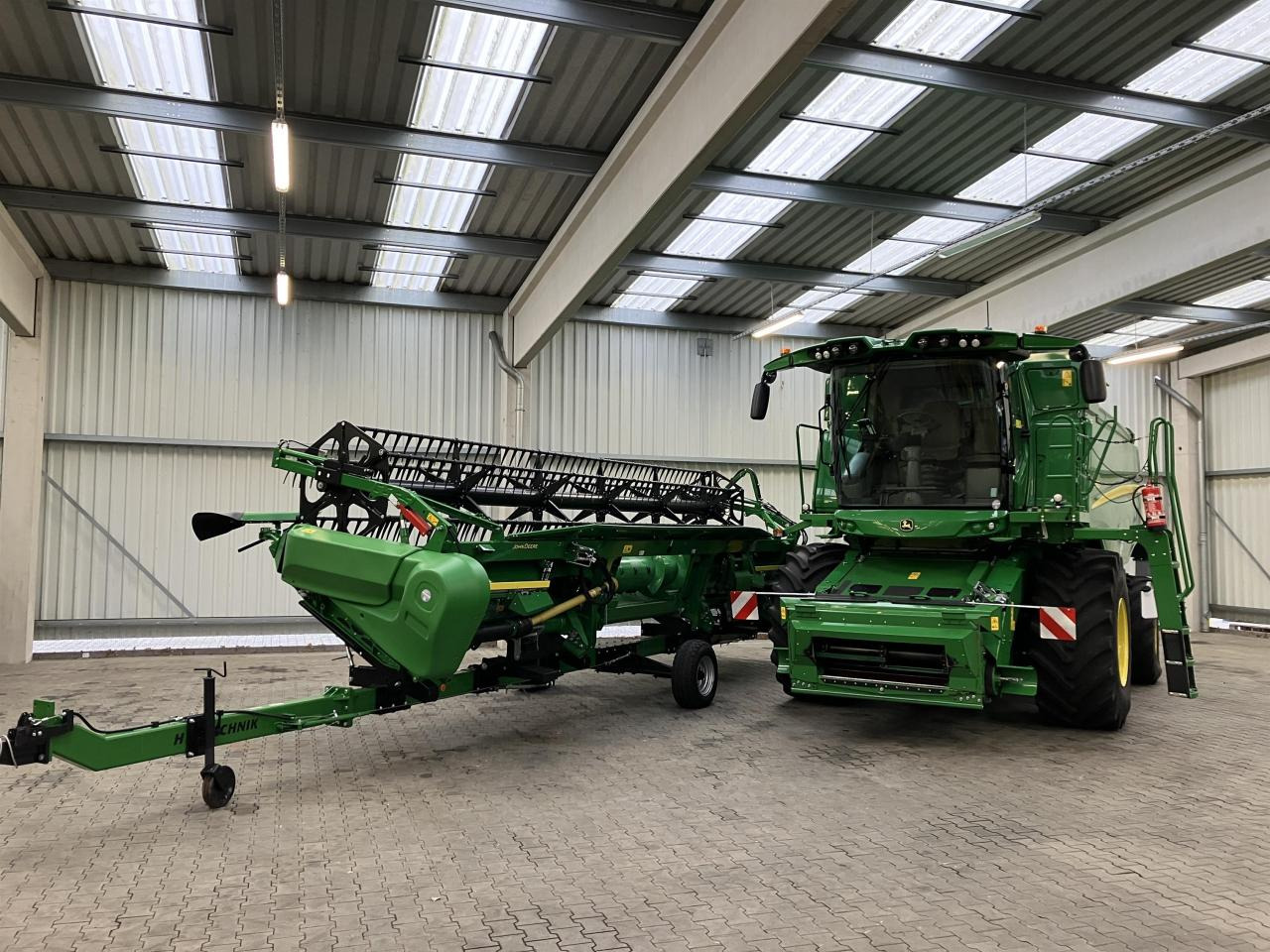 John Deere T560 - Mähdrescher: das Bild 2 John Deere T560 - Mähdrescher: das Bild 2