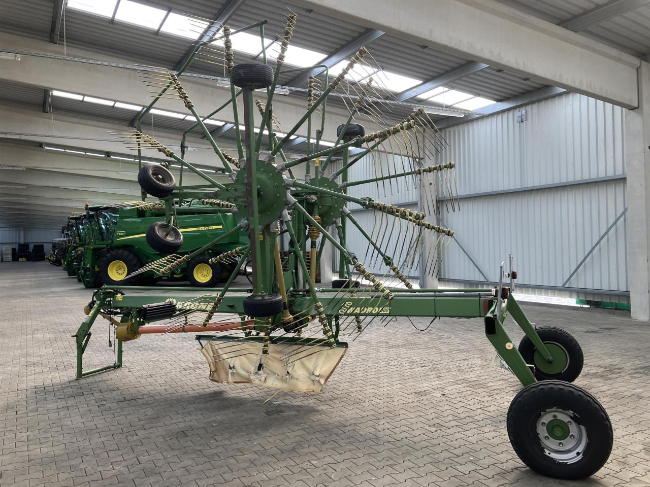Krone SWADRO 900 - Heuwender/ Wenderechen: das Bild 4 Krone SWADRO 900 - Heuwender/ Wenderechen: das Bild 4