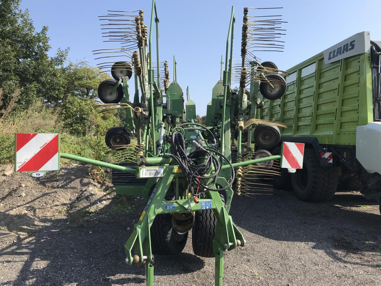 Krone Swadro 2000 - Heuwender/ Wenderechen: das Bild 3 Krone Swadro 2000 - Heuwender/ Wenderechen: das Bild 3