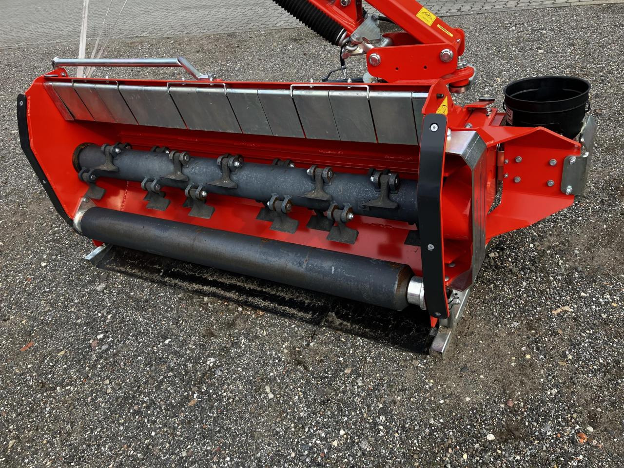 Kuhn TBES 19 - Schlegelmäher: das Bild 2 Kuhn TBES 19 - Schlegelmäher: das Bild 2