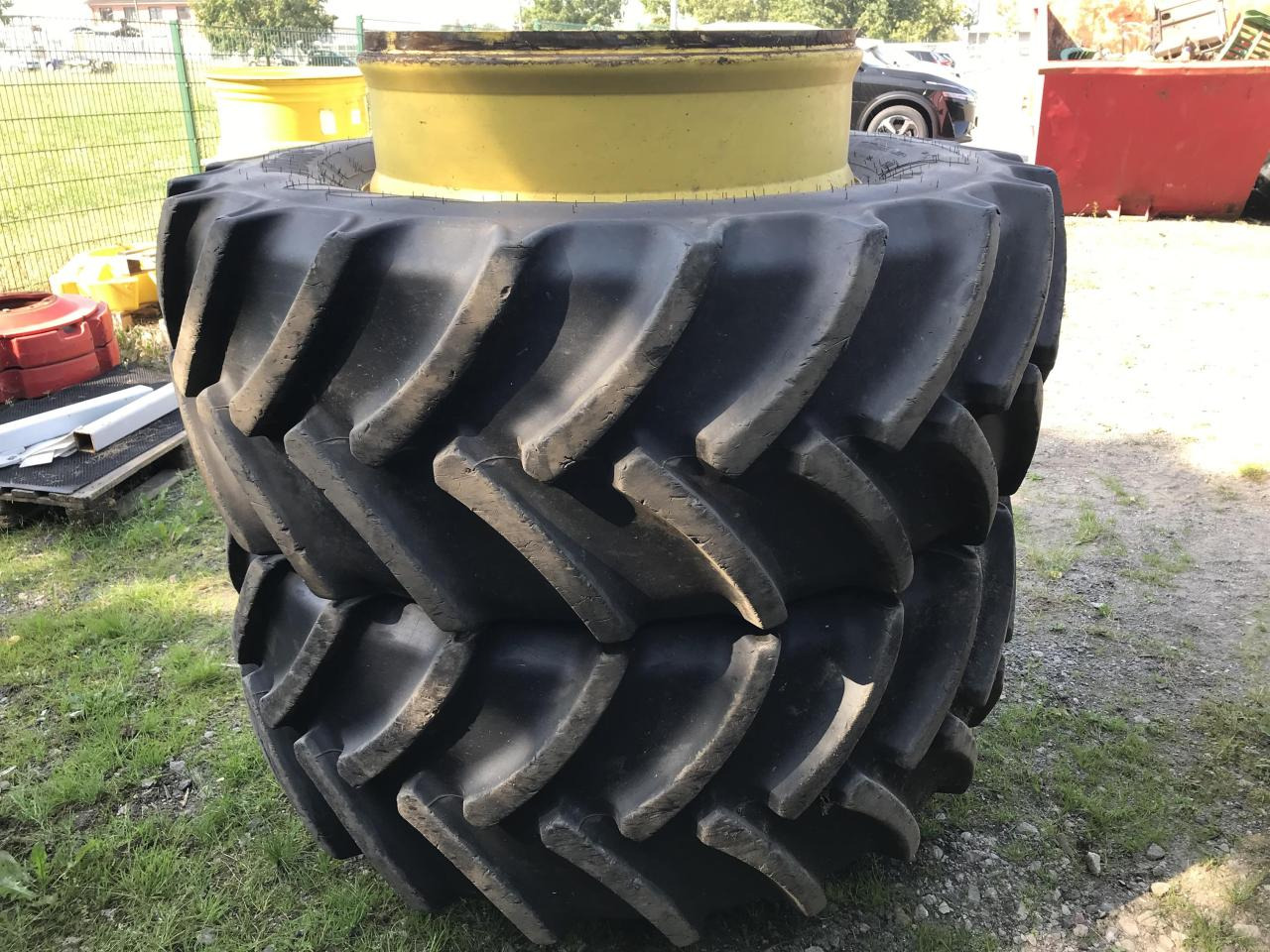 Mitas 600/65R34 - Reifen für Landmaschine: das Bild 2 Mitas 600/65R34 - Reifen für Landmaschine: das Bild 2