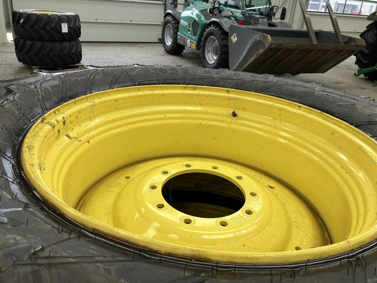 Mitas 650/65R38 - Reifen für Landmaschine: das Bild 5 Mitas 650/65R38 - Reifen für Landmaschine: das Bild 5