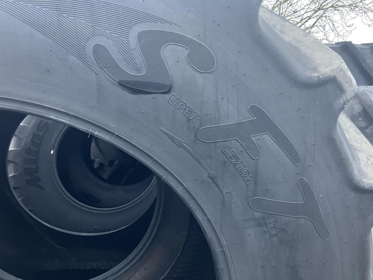Mitas 650/75R38 - Reifen für Landmaschine: das Bild 2 Mitas 650/75R38 - Reifen für Landmaschine: das Bild 2