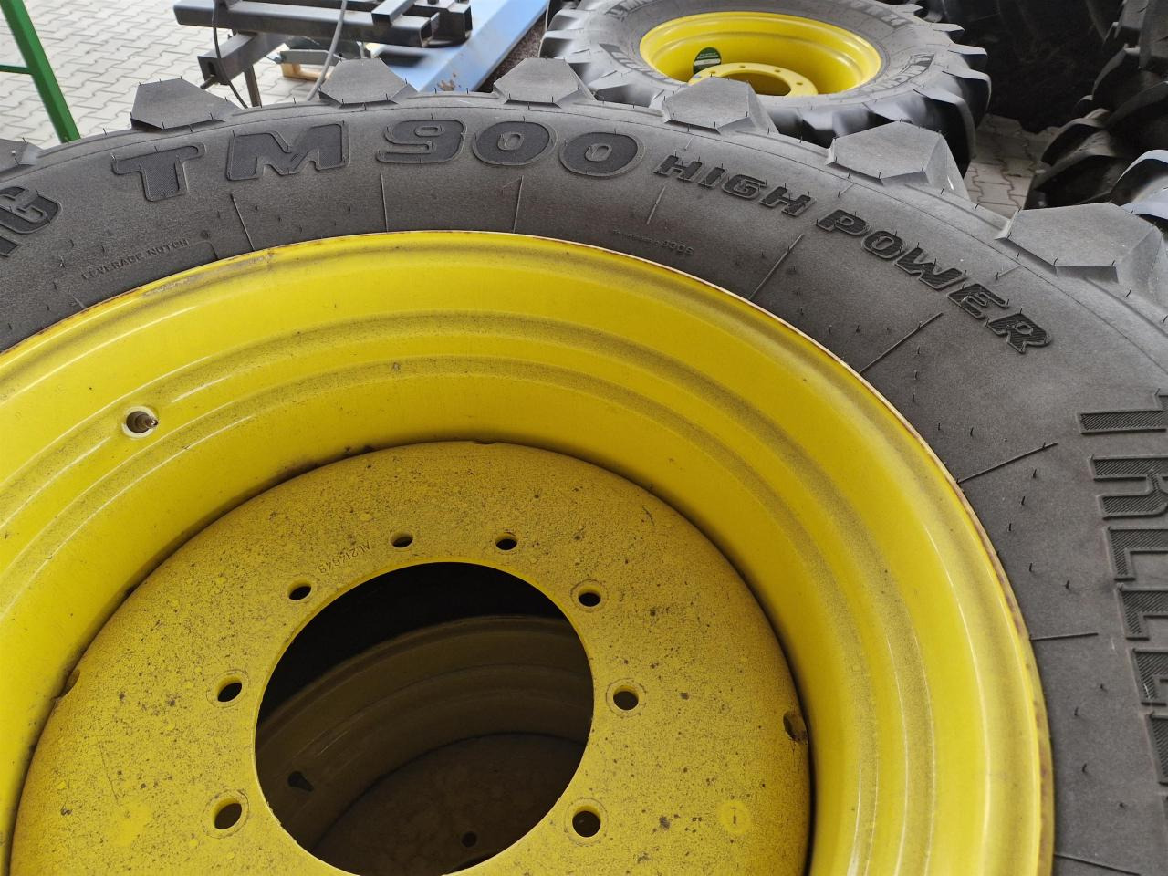 Trelleborg 600/70R30 - Reifen für Landmaschine: das Bild 3 Trelleborg 600/70R30 - Reifen für Landmaschine: das Bild 3