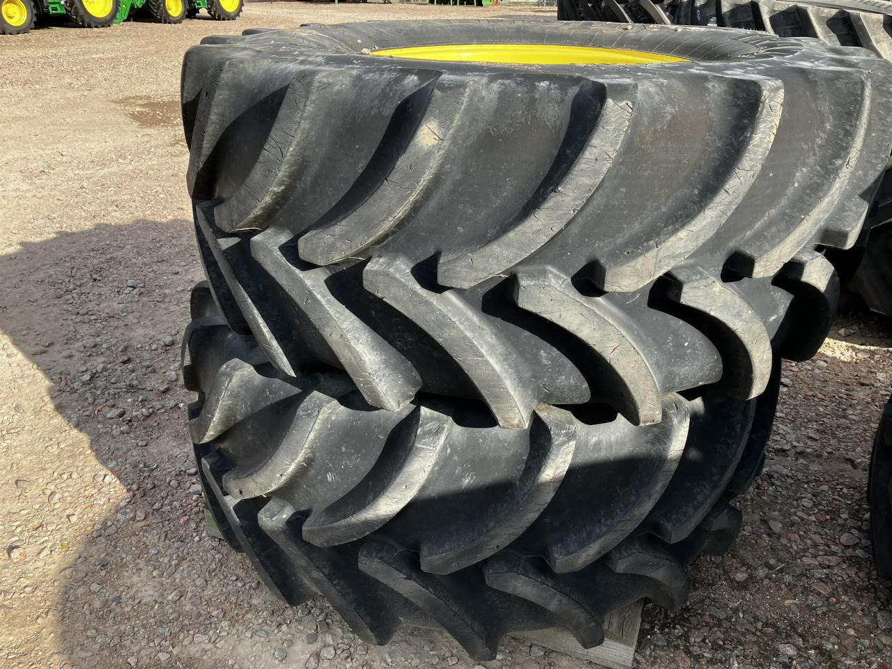 Vredestein 600/70R30 - Reifen für Landmaschine: das Bild 1 Vredestein 600/70R30 - Reifen für Landmaschine: das Bild 1