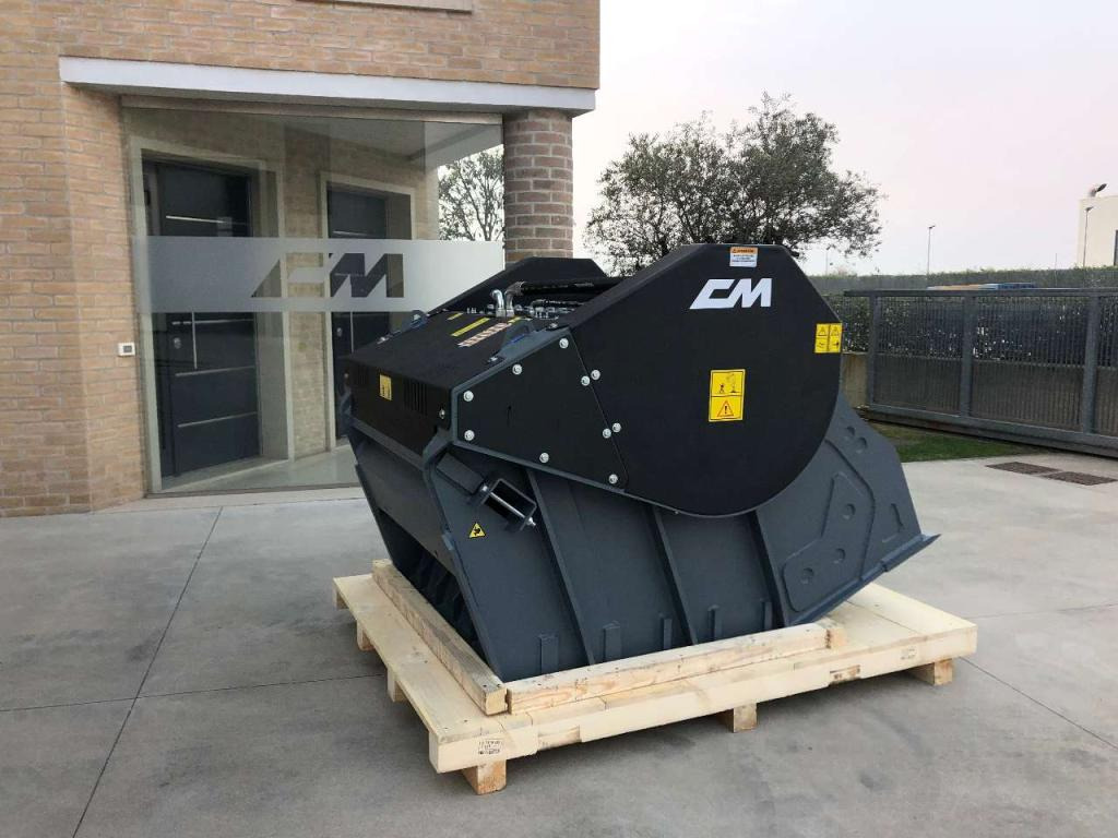 CM CM Crusher CBF 120 - Schaufel für Bagger: das Bild 1 CM CM Crusher CBF 120 - Schaufel für Bagger: das Bild 1