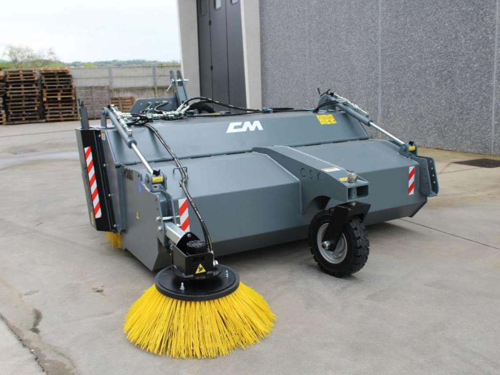 CM Crusher CSK 200 Sweeping Bucket - Kehrbesen für Kompaktlader: das Bild 2 CM Crusher CSK 200 Sweeping Bucket - Kehrbesen für Kompaktlader: das Bild 2