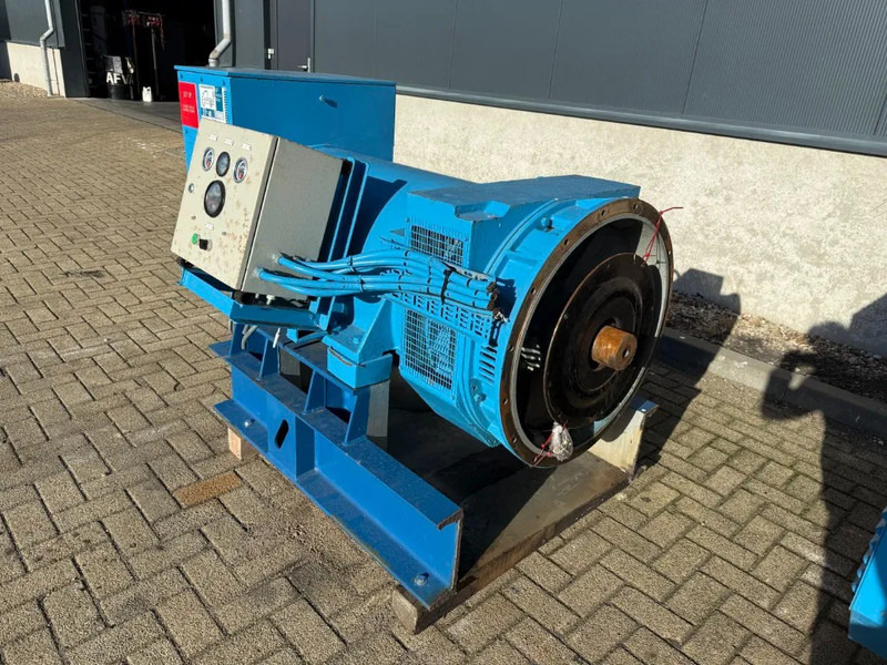 AVK 450 kVA generatordeel Alternator as New ! 194 hours - Stromgenerator: das Bild 3 AVK 450 kVA generatordeel Alternator as New ! 194 hours - Stromgenerator: das Bild 3
