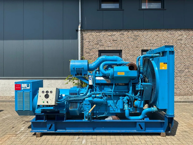 Cummins KTTA 19 G 450 kVA noodstroom generatorset as New ! 196 hours ! - Stromgenerator: das Bild 1 Cummins KTTA 19 G 450 kVA noodstroom generatorset as New ! 196 hours ! - Stromgenerator: das Bild 1