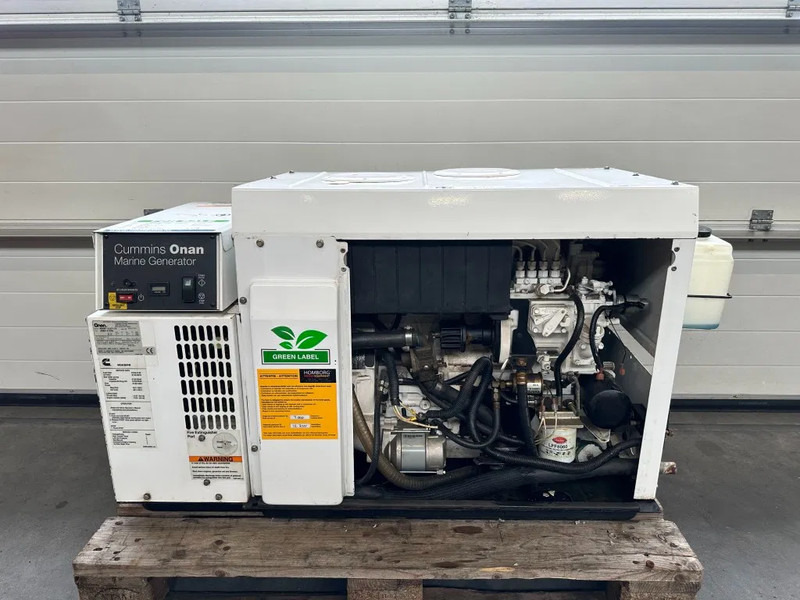 Cummins Onan MDKBP Kubota 4 cilinder Diesel 13.5 kVA Marine Silent generatorset - Stromgenerator: das Bild 2 Cummins Onan MDKBP Kubota 4 cilinder Diesel 13.5 kVA Marine Silent generatorset - Stromgenerator: das Bild 2