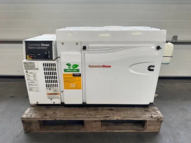 Cummins Onan MDKBP Kubota 4 cilinder Diesel 13.5 kVA Marine Silent generatorset - Stromgenerator: das Bild 1 Cummins Onan MDKBP Kubota 4 cilinder Diesel 13.5 kVA Marine Silent generatorset - Stromgenerator: das Bild 1