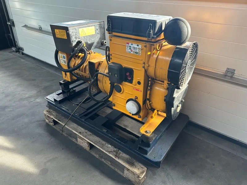 Hatz 2M41 15 kVA generatorset - Stromgenerator: das Bild 4 Hatz 2M41 15 kVA generatorset - Stromgenerator: das Bild 4