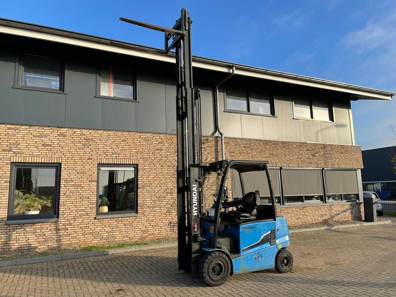Elektrostapler Hyundai 25BH-9 Elektra 2.5 ton Triplex Freelift Sideshift Heftruck: das Bild 14