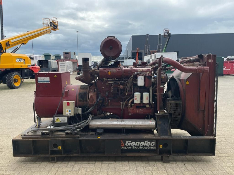 Iveco 8210 DRI 26 Marelli 300 kVA generatorset - Stromgenerator: das Bild 5 Iveco 8210 DRI 26 Marelli 300 kVA generatorset - Stromgenerator: das Bild 5
