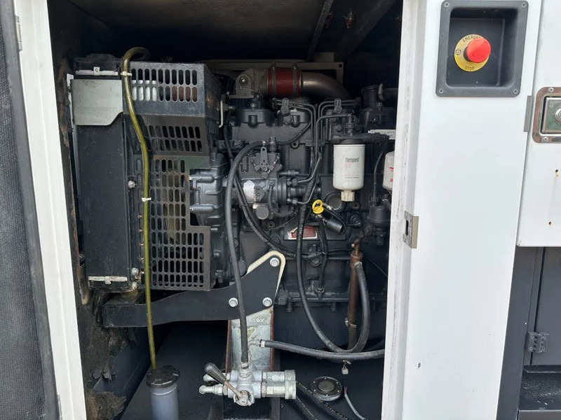 Stromgenerator Iveco FPT F32 AM1A Leroy Somer 32 KVA Silent generatorset 660 hours !: das Bild 6