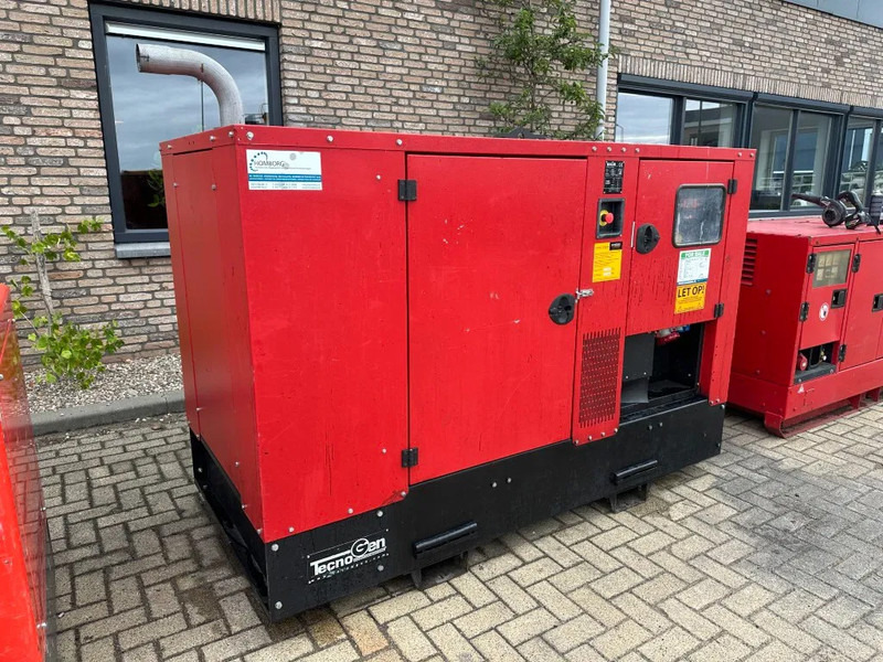 Iveco FPT Tecnogen Mecc Alte Spa 40 kVA Silent generatorset - Stromgenerator: das Bild 5 Iveco FPT Tecnogen Mecc Alte Spa 40 kVA Silent generatorset - Stromgenerator: das Bild 5