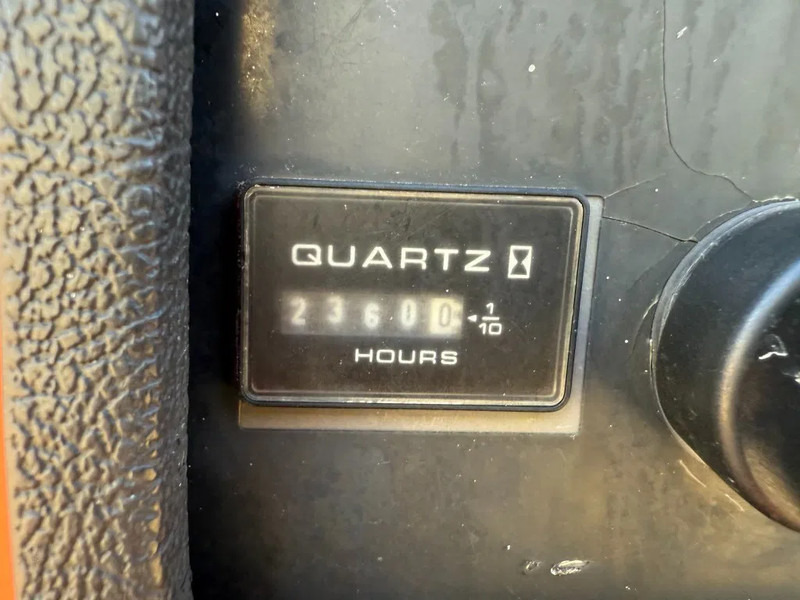 JLG 450AJ Deutz 16 meter werkhoogte 4 x 4 Knikarm Diesel Hoogwerker - Gelenkarmbühne: das Bild 5 JLG 450AJ Deutz 16 meter werkhoogte 4 x 4 Knikarm Diesel Hoogwerker - Gelenkarmbühne: das Bild 5