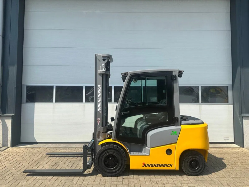 Jungheinrich DFG 425 Triplex Freelift Sideshift 2.5 ton Diesel Heftruck as New ! 675 hours ! - Dieselstapler: das Bild 1 Jungheinrich DFG 425 Triplex Freelift Sideshift 2.5 ton Diesel Heftruck as New ! 675 hours ! - Dieselstapler: das Bild 1