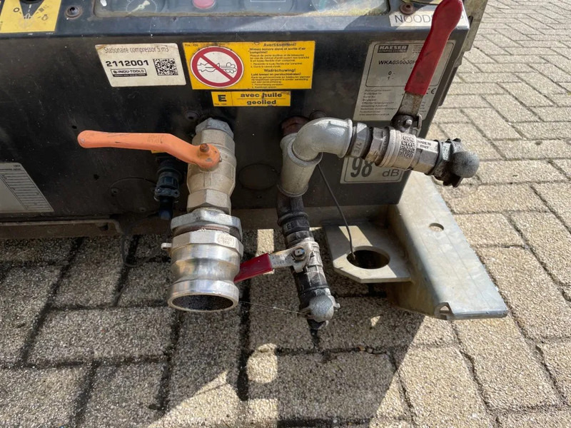 Kaeser M43 Kubota 4,2 m3 / min 7 Bar 30 kW Silent Diesel Compressor - Luftkompressor: das Bild 5 Kaeser M43 Kubota 4,2 m3 / min 7 Bar 30 kW Silent Diesel Compressor - Luftkompressor: das Bild 5