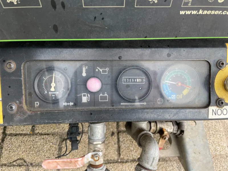 Kaeser M43 Kubota 4,2 m3 / min 7 Bar 30 kW Silent Diesel Compressor - Luftkompressor: das Bild 4 Kaeser M43 Kubota 4,2 m3 / min 7 Bar 30 kW Silent Diesel Compressor - Luftkompressor: das Bild 4