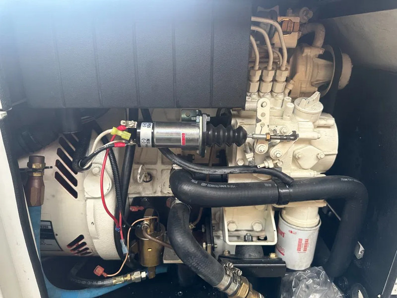Stromgenerator Kubota D1005 Onan 6.5 kVA Silent Marine generatorset: das Bild 7