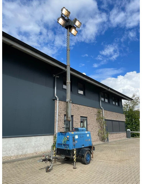 Kubota Superlight VT1 mobiele lichtmast-generator - Lichtmasten: das Bild 2 Kubota Superlight VT1 mobiele lichtmast-generator - Lichtmasten: das Bild 2