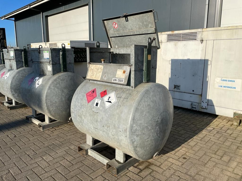 Dieseltank Rietberg 1000 liter Dieseltank Gegalvaniseerd IBC met keuring ! - Lagertank: das Bild 2 Dieseltank Rietberg 1000 liter Dieseltank Gegalvaniseerd IBC met keuring ! - Lagertank: das Bild 2