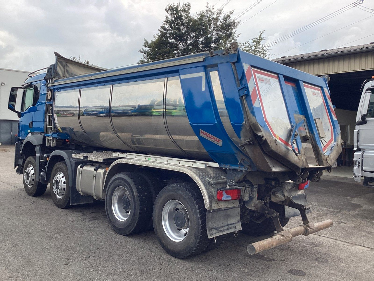MAN TGS 35.510 Carnehl Thermomulde Asphalt 16,5m³ - Kipper: das Bild 3 MAN TGS 35.510 Carnehl Thermomulde Asphalt 16,5m³ - Kipper: das Bild 3