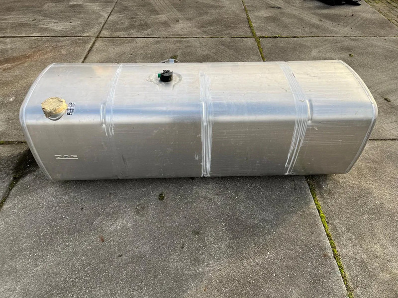 DAF Brandstoftank Diesel 750L 1685563 - Kraftstofftank: das Bild 1 DAF Brandstoftank Diesel 750L 1685563 - Kraftstofftank: das Bild 1