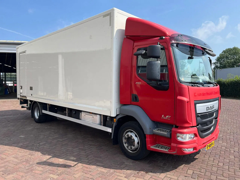 DAF LF 210 FA 12 TN EURO 6 - Koffer LKW: das Bild 1 DAF LF 210 FA 12 TN EURO 6 - Koffer LKW: das Bild 1