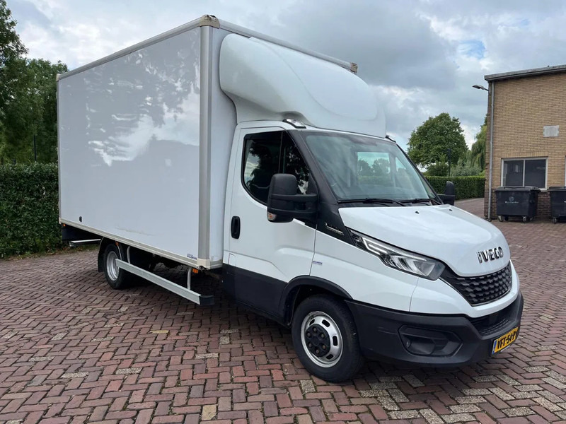 Iveco Daily 35C16 Achterdeuren (15 diverse modellen op voorraad) - Koffer Transporter, Transporter mit Doppelkabine: das Bild 5 Iveco Daily 35C16 Achterdeuren (15 diverse modellen op voorraad) - Koffer Transporter, Transporter mit Doppelkabine: das Bild 5