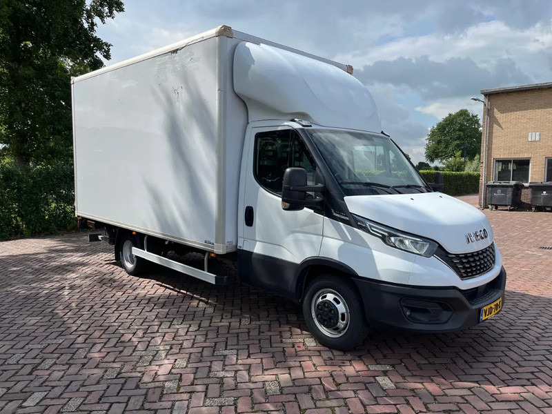 Iveco Daily 35C16 Laadklep (15 diverse modellen op voorraad) - Koffer Transporter, Transporter mit Doppelkabine: das Bild 5 Iveco Daily 35C16 Laadklep (15 diverse modellen op voorraad) - Koffer Transporter, Transporter mit Doppelkabine: das Bild 5