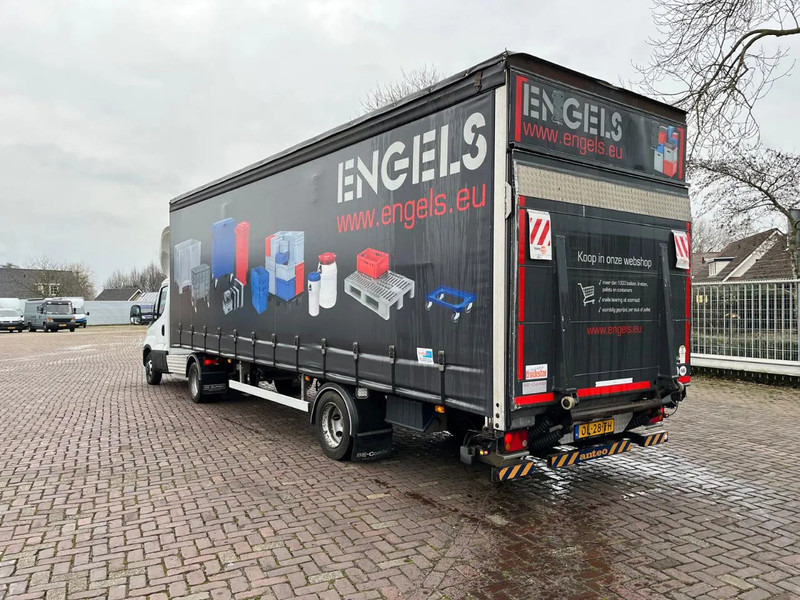 Iveco Daily 40 C17T - Minisattelzug: das Bild 5 Iveco Daily 40 C17T - Minisattelzug: das Bild 5