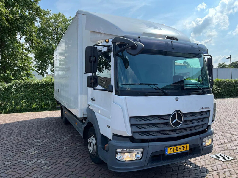 Mercedes-Benz Atego 916 - Koffer LKW: das Bild 2 Mercedes-Benz Atego 916 - Koffer LKW: das Bild 2