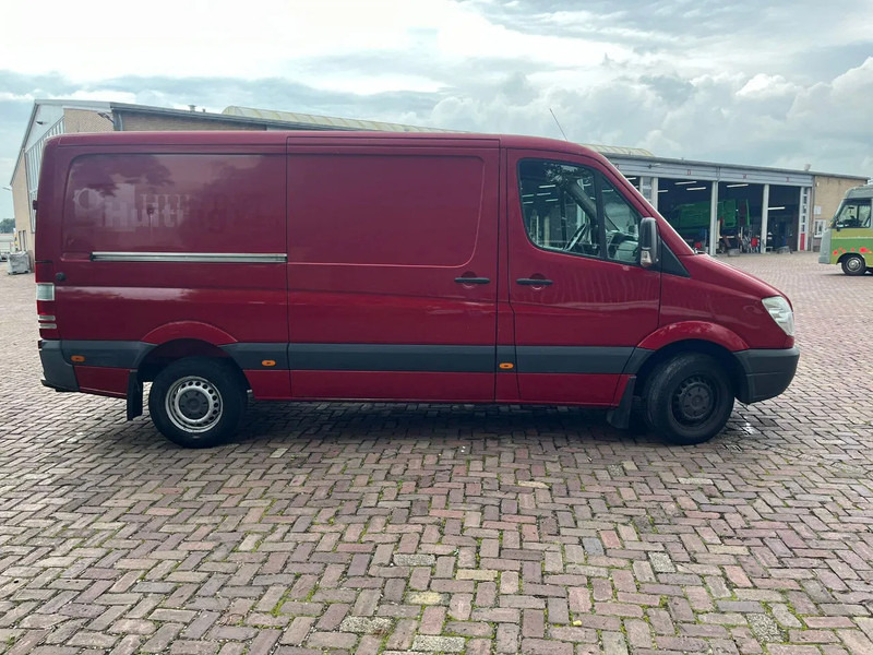 Kastenwagen Mercedes-Benz Sprinter 313 CDI L2H1: das Bild 11